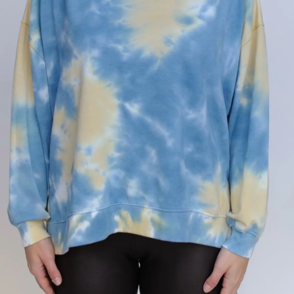 NWT FOUND Step Hem Cozy Sweatshirt In Moon Shadow Tie Dye - Picture 3 of 8